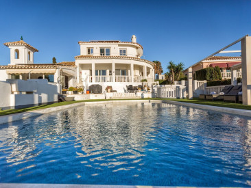 House in El Chaparral — photo 6