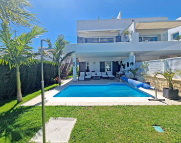 House for sale in Riviera del Sol - R5370256