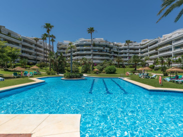 Apartment in Marbella — photo 2