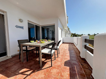 Apartment in Estepona — photo 2
