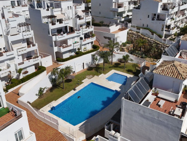 Apartment in Estepona — photo 4