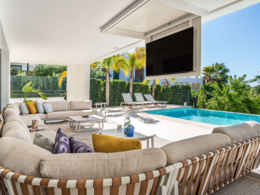 Villa in Marbella — photo 3