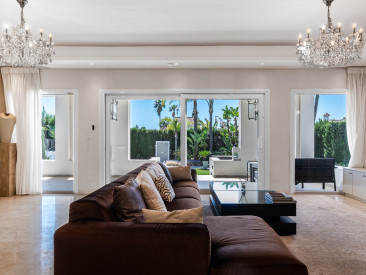 Villa in Marbella — photo 2