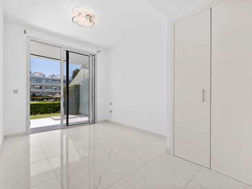 Apartment in Estepona — photo 3