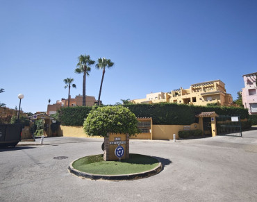 Apartment for sale in Guadalmina Alta - R5423311