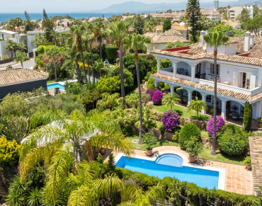 Villa for sale in Marbella East - 186347