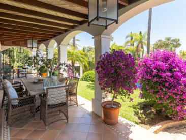 Villa in Marbella — photo 2