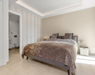 Apartment for sale in Estepona East - 186596
