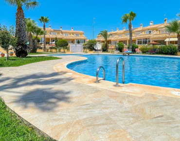 Town House for sale in Punta Prima - MOVE-395