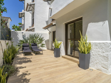 Apartment in Estepona — photo 2