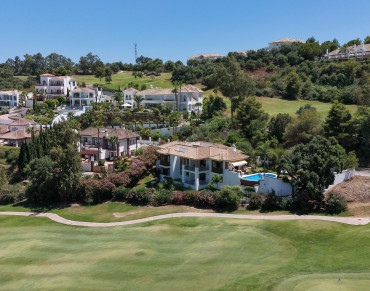 Villa for sale in La Cala Golf Resort - ST6364