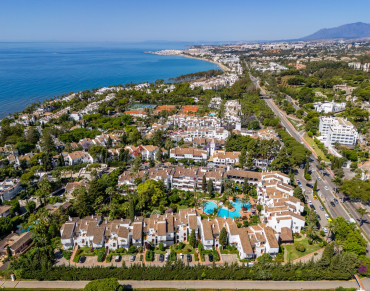 Apartment for sale in Marbella Golden Mile - PANR-16354