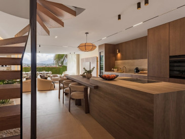 Town House in Marbella — photo 3