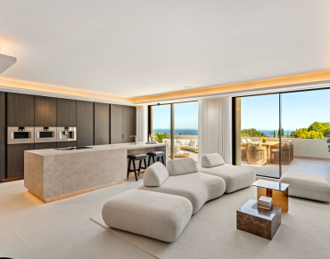 Penthouse for sale in Marbella Golden Mile - HRB-01704P