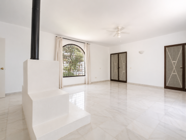 Villa in Marbella — photo 2