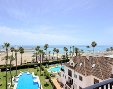 Apartment for sale in Marina Real - 527