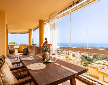 Apartment for sale in Altos de Calahonda - SPCRM5431