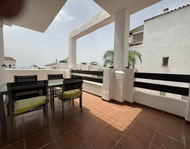Apartment for sale in Estepona - R5445247