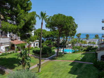 Apartment in Marbella — photo 4