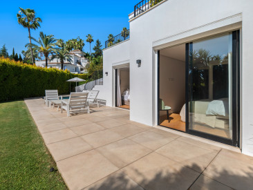 Villa in Marbella — photo 2