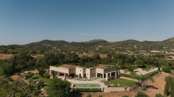 Villa for sale in Manacor, Balearic Islands €4.550.000 — photo 3 of 18