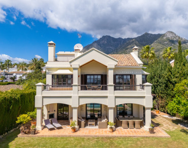 Villa for sale in Marbella Golden Mile - MPV6497