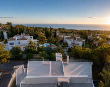 House for sale in Marbella Golden Mile - PANR-16506