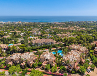 Apartment for sale in Marbella Golden Mile - PANR-16551