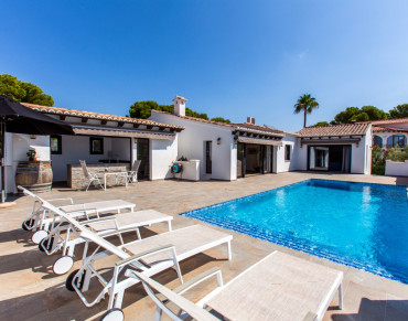 Villa for sale in Pinar de l´Advocat - MT.H-823