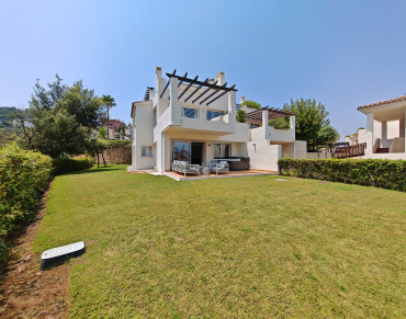 Apartment for sale in Marbella East - BEMA1557