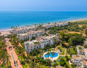 Town House for sale in Estepona East - PANR-16563