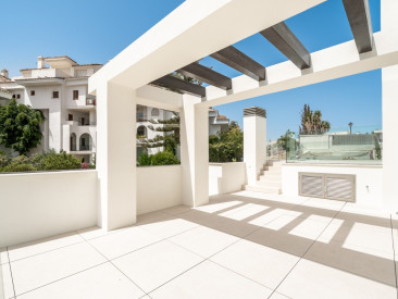 Apartment in Marbella — photo 2