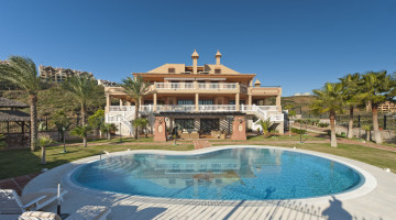 Villa for sale in Mijas Costa, Mijas €5.900.000 — photo 3 of 43