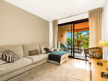 Apartment in Marbella — photo 4
