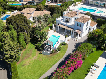Villa in Marbella — photo 2