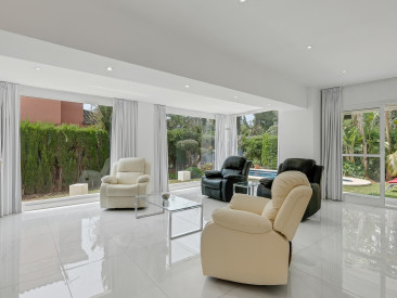 Villa in Marbella — photo 3