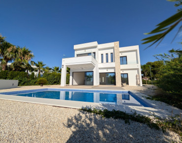 House for sale in La Fustera - 1011MAT