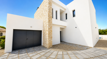 Villa for sale in Benissa, Alicante €1.175.000 — photo 3 of 32