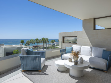 Apartment in Estepona — photo 2