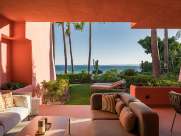 Apartment in Estepona — photo 2