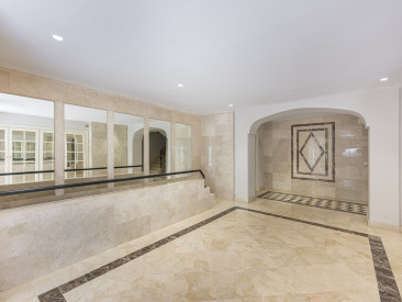 Apartment in Marbella — photo 3