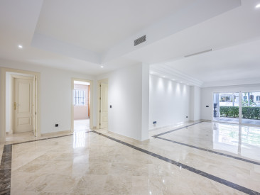 Apartment in Marbella — photo 6