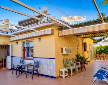 Villa for sale in Benalmadena Centro - ST6392