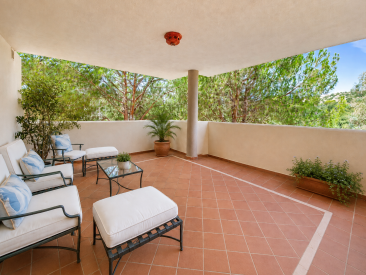 Apartment in Marbella — photo 2