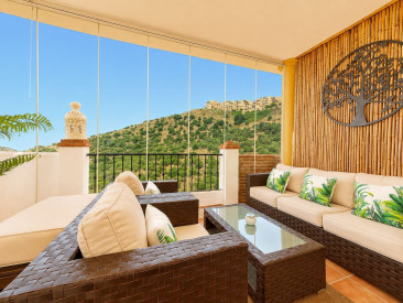 Penthouse in Calahonda — photo 3