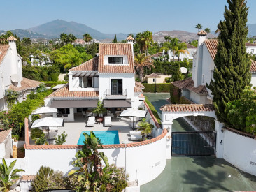 Villa in Marbella — photo 2