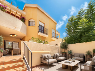 Town House in Marbella — photo 2