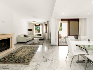 Town House in Marbella — photo 4