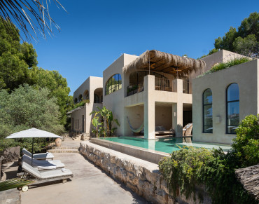 Villa for sale in Santa Ponsa - 32065