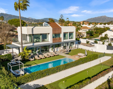 Villa for sale in Estepona East - CP31039